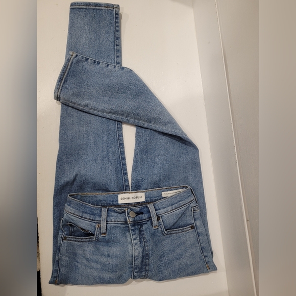 Aritzia Denim Forum Lola high rise skinny jeans, size 26 - Picture 3 of 8
